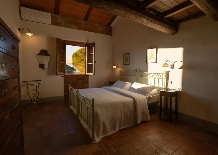 Cozzano ファームステイ *