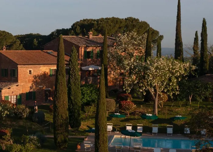 Cozzano ファームステイ *